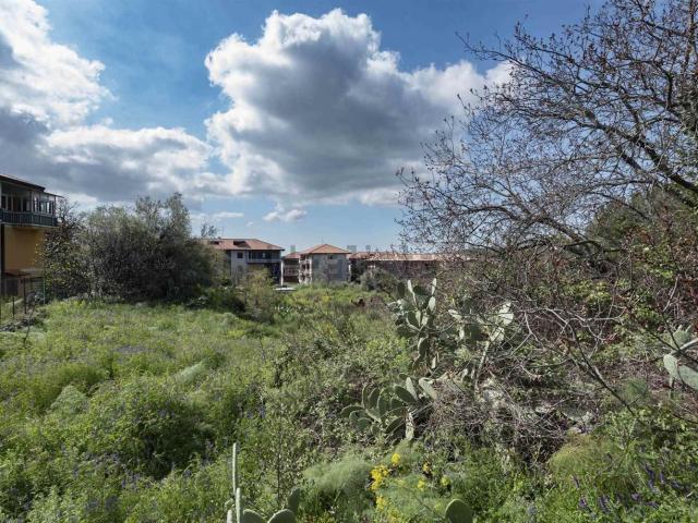 Terreno in vendita a Pedara, Sicilia
