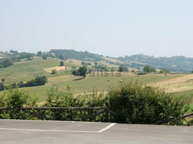 Terreno in vendita a Lugagnano Val D'arda, Reggio Emilia