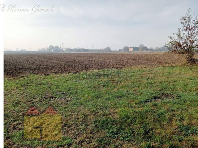Terreno in vendita a Ferrara, Reggio Emilia