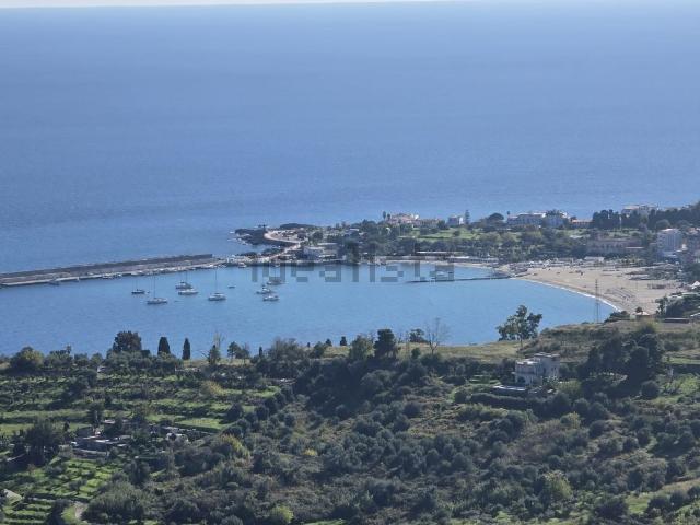 Terreno in vendita a Taormina, Sicilia