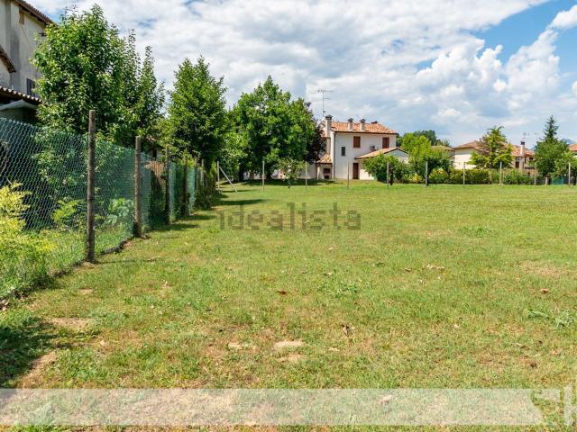 Terreno in vendita a Parè, Conegliano