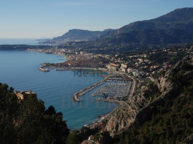 Terreno in vendita a Ventimiglia, Liguria