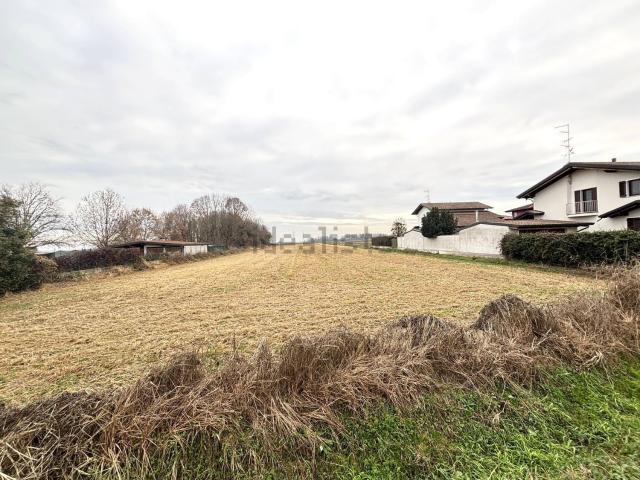 Terreno in vendita a Biandrate, Novara