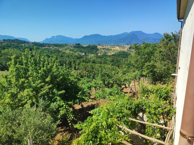 Terreno in vendita a Castelfranci, Campania
