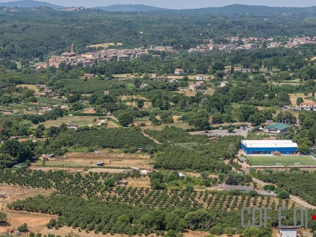 Terreno in vendita a Sutri, Lazio