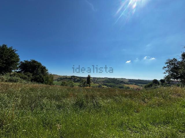 Terreno in vendita a Trecastelli, Marche