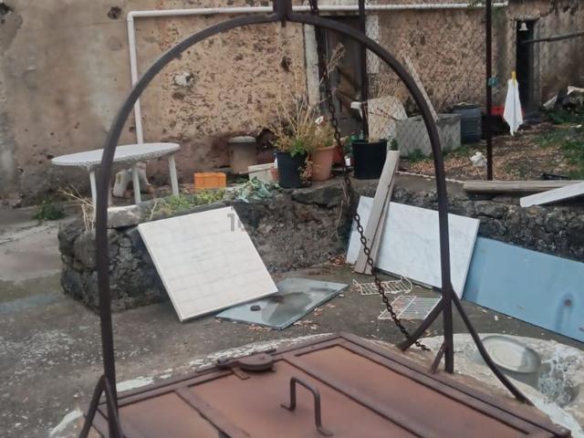 Terreno in vendita a Biancavilla, Sicilia
