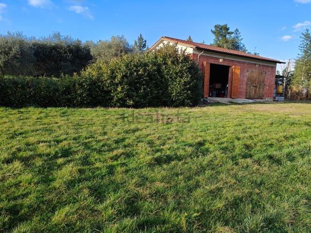 Terreno in vendita a Case Sabina, Montevarchi