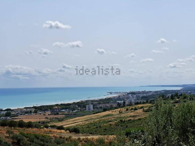 Terreno in vendita a Montevecchio, Vasto