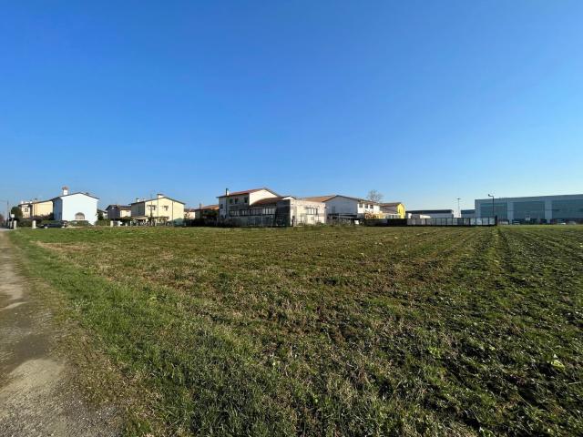 Terreno in vendita a Treviso, Veneto