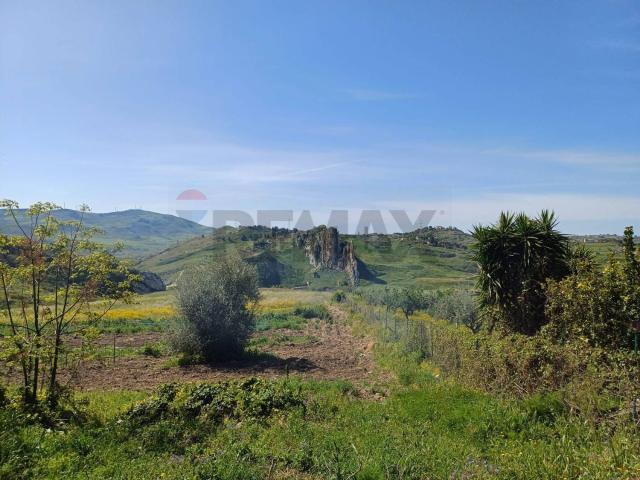 Terreno in vendita a Favara Ovest, Favara