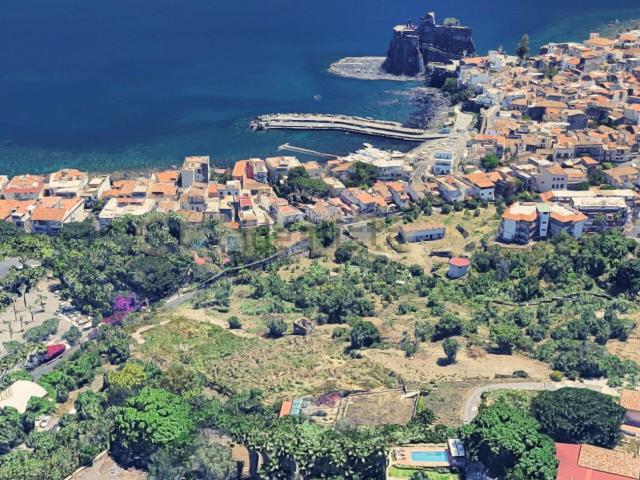 Terreno in vendita a Aci Castello, Sicilia