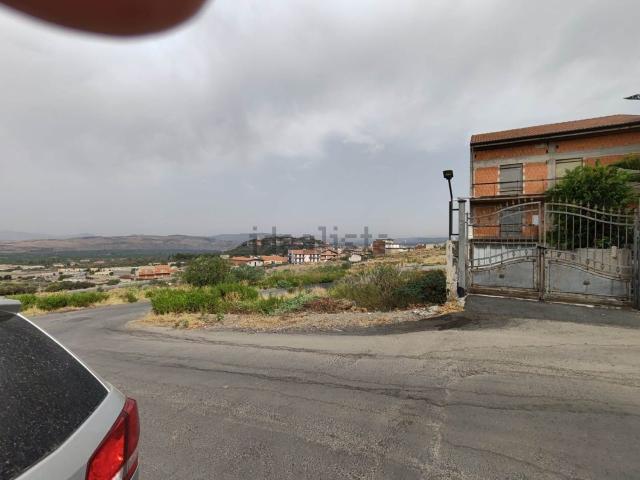 Terreno in vendita a Paternò, Sicilia