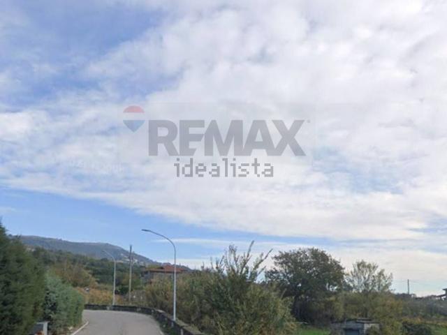 Terreno in vendita a Guardia Sanframondi, Campania