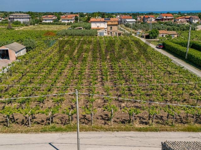 Terreno in vendita a Guarnera, Casalbordino