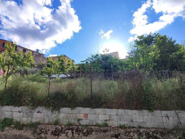 Terreno in vendita a Montella, Campania
