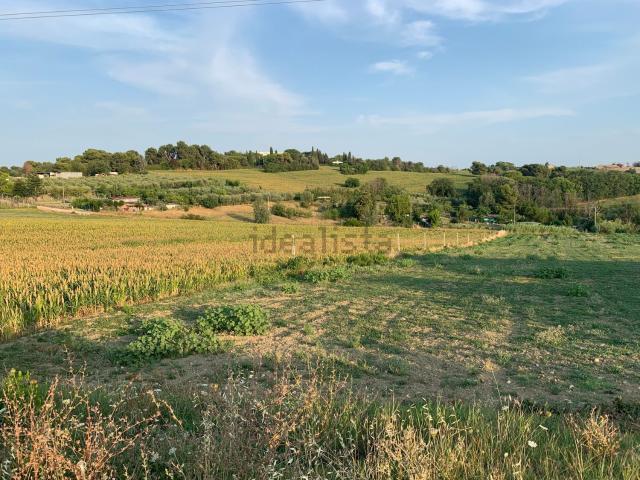 Terreno in vendita a Riccione, Reggio Emilia
