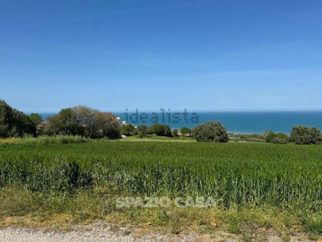 Terreno in vendita a Contrada Foce Asola, Marche
