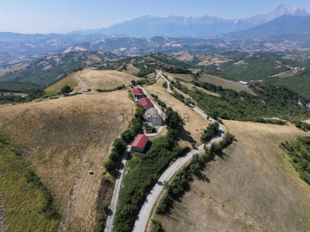 Terreno in vendita a Miano, Teramo