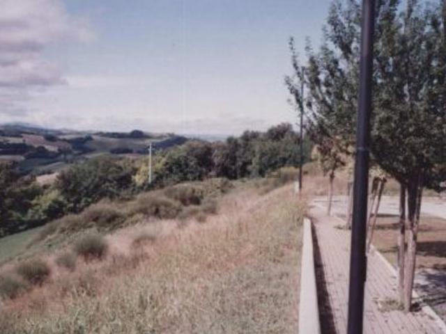 Terreno in vendita a Centro storico, Pesaro