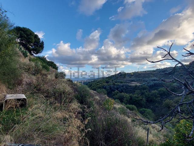 Terreno in vendita a Cava Pian del Bue, Cipressa