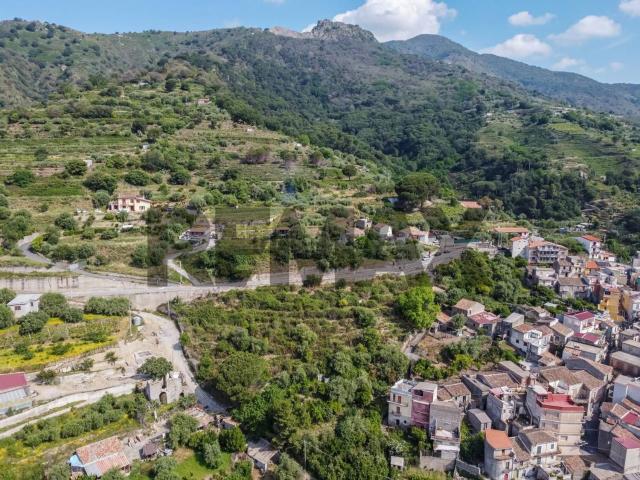 Terreno in vendita a Graniti, Sicilia