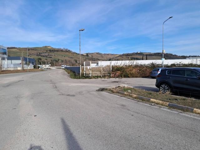 Terreno in vendita a Brecciarolo, Marche