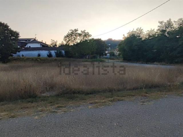 Terreno in vendita a Agazzano, Reggio Emilia