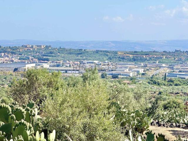 Terreno in vendita a Villaggio del Pino, Belpasso