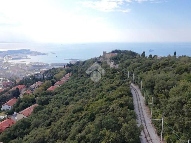 Terreno in vendita a Cologna, Trieste