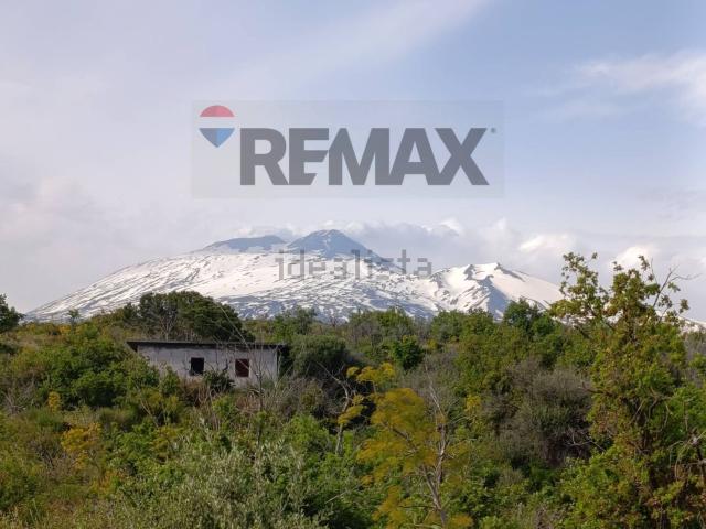 Terreno in vendita a Belpasso, Sicilia