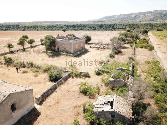 Terreno in vendita a Melilli, Sicilia