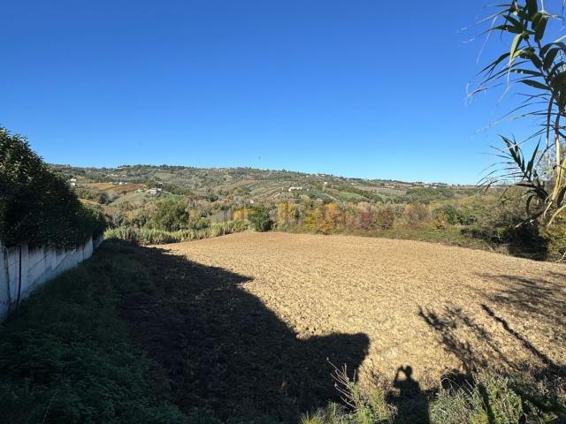 Terreno in vendita a Casacanditella, Abruzzo