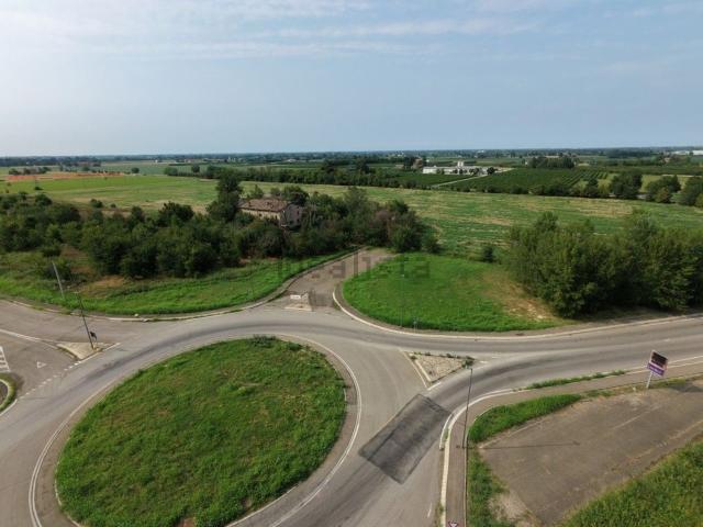 Terreno in vendita a Castelvetro di Modena, Modena
