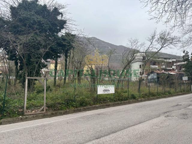 Terreno in vendita a Mercogliano, Campania