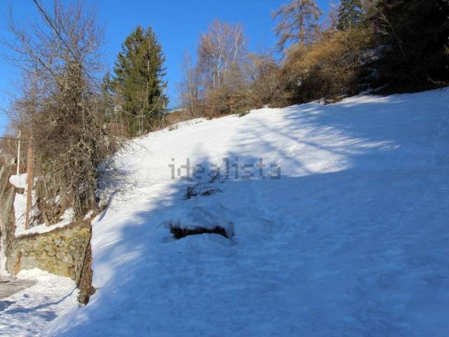 Terreno in vendita a Charvensod, Aosta