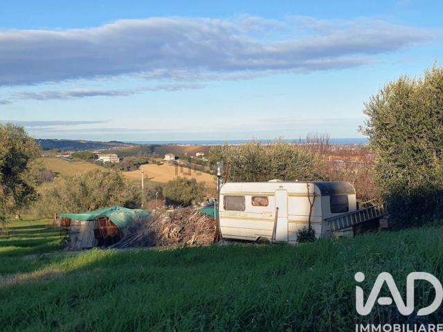 Terreno in vendita a Marche, Fermo