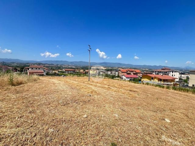Terreno in vendita a Luzzi, Cosenza