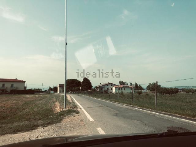 Terreno in vendita a Ognissanti, Villafranca Di Verona