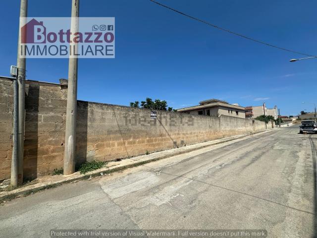Terreno in vendita a Lizzano, Taranto
