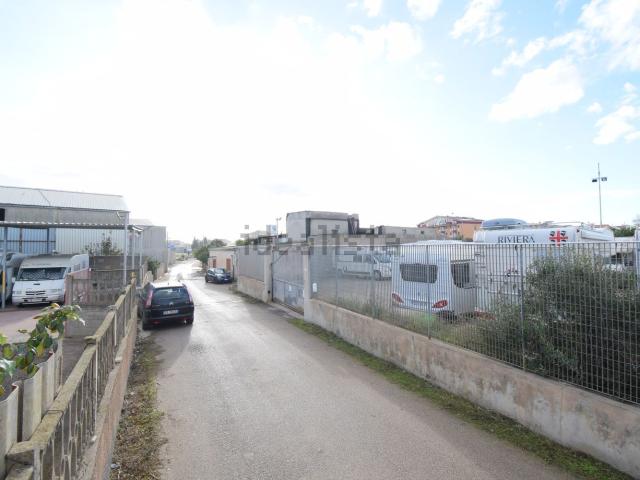 Terreno in vendita a Elmas, Sardigna/Sardegna