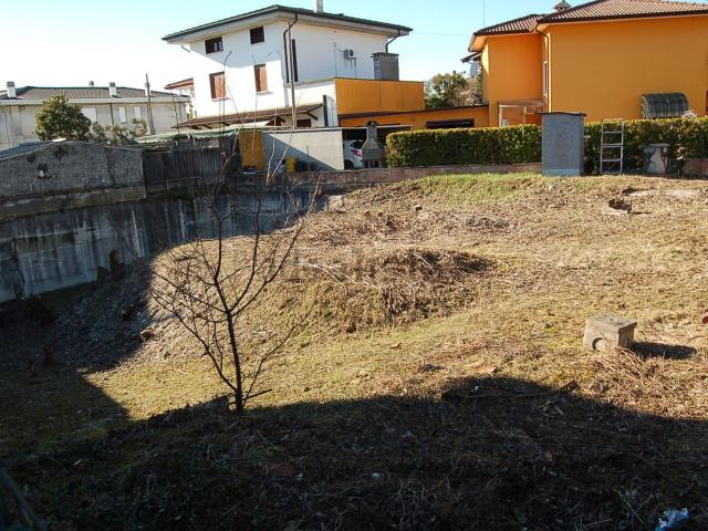 Terreno in vendita a Carmignano Di Brenta, Veneto