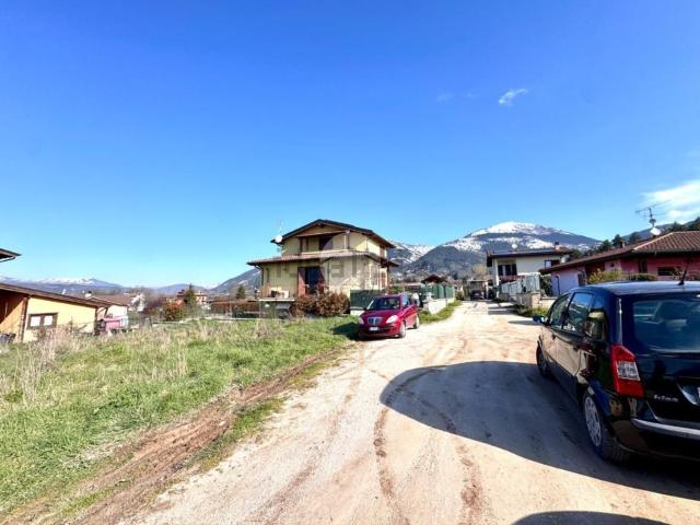 Terreno in vendita a Pizzoli, Abruzzo