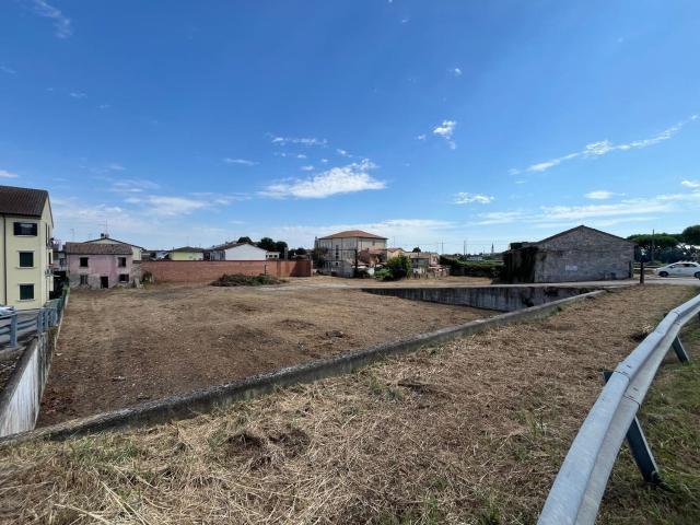 Terreno in vendita a Porto Viro, Veneto