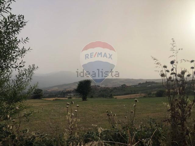 Terreno in vendita a Fragneto Monforte, Campania