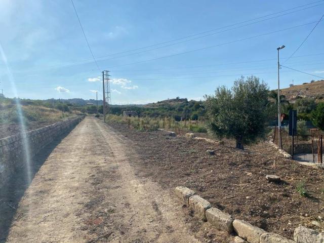 Terreno in vendita a Militello In Val Di Catania, Sicilia