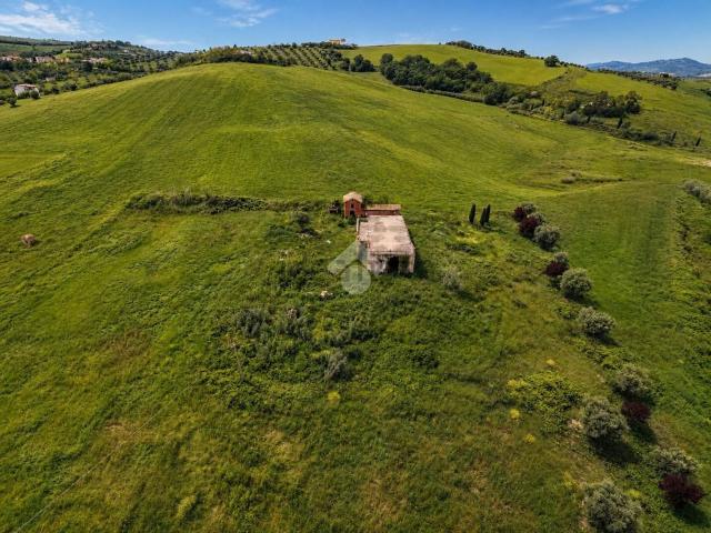 Terreno in vendita a Cupo-Casarino, Notaresco