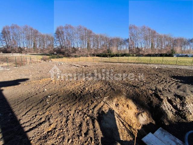 Terreno in vendita a Gattico-Veruno, Piemonte