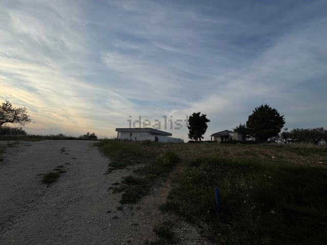 Terreno in vendita a Montesilvano, Abruzzo