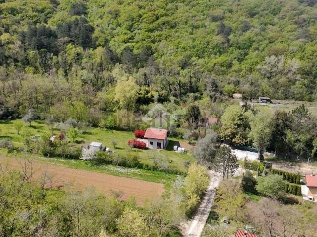 Terreno in vendita a Riostorto, Muggiò